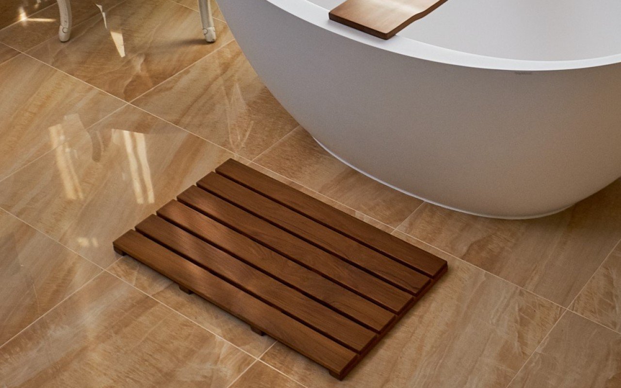 Best Teak Bathmats for a Comfy Safer Step