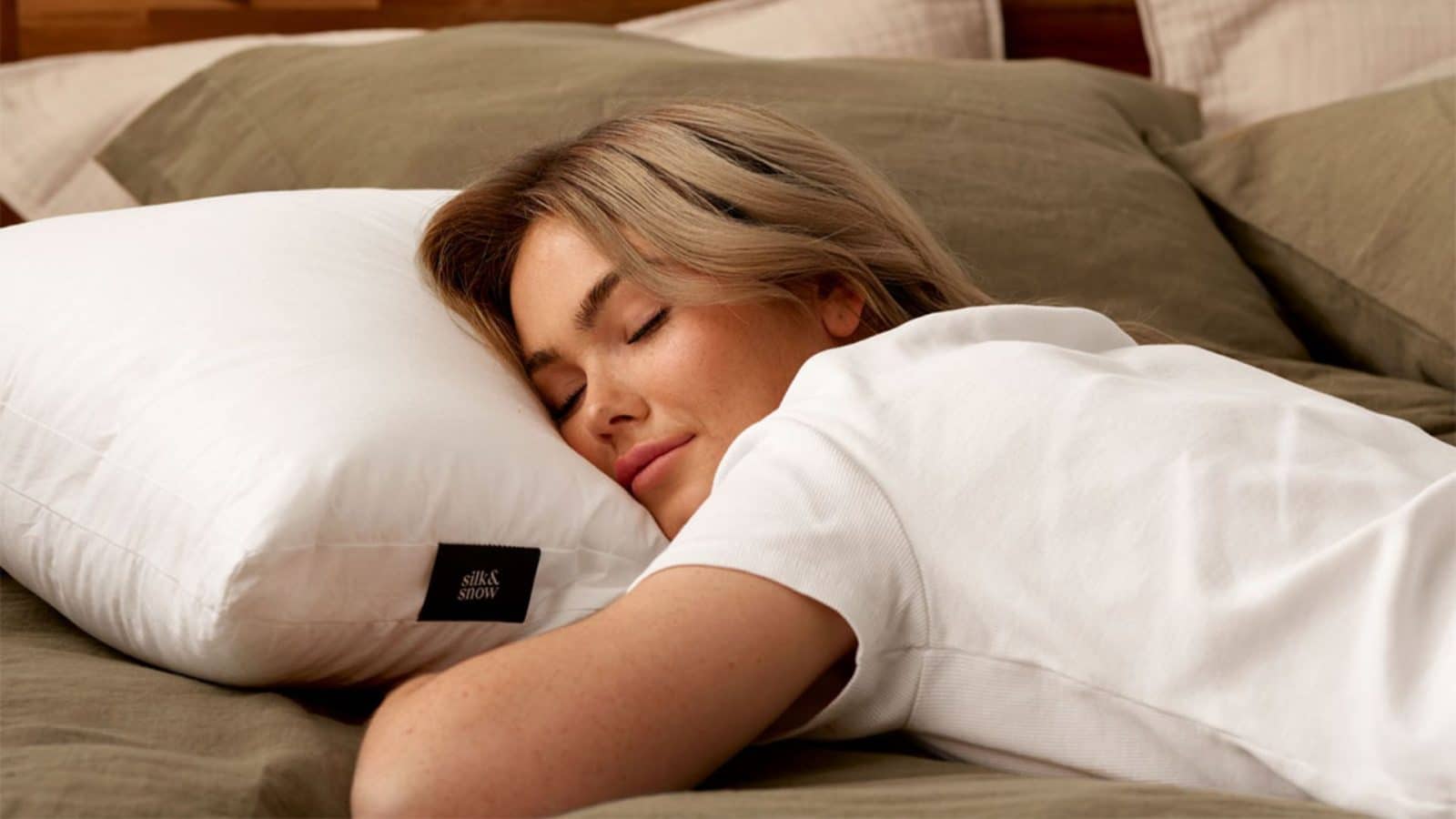 Best Pillow for Neck Back Pain – The Pain Free Picks