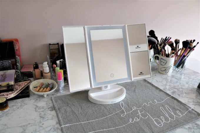 Trifold Makeup Mirror with LED for Glam Lighting