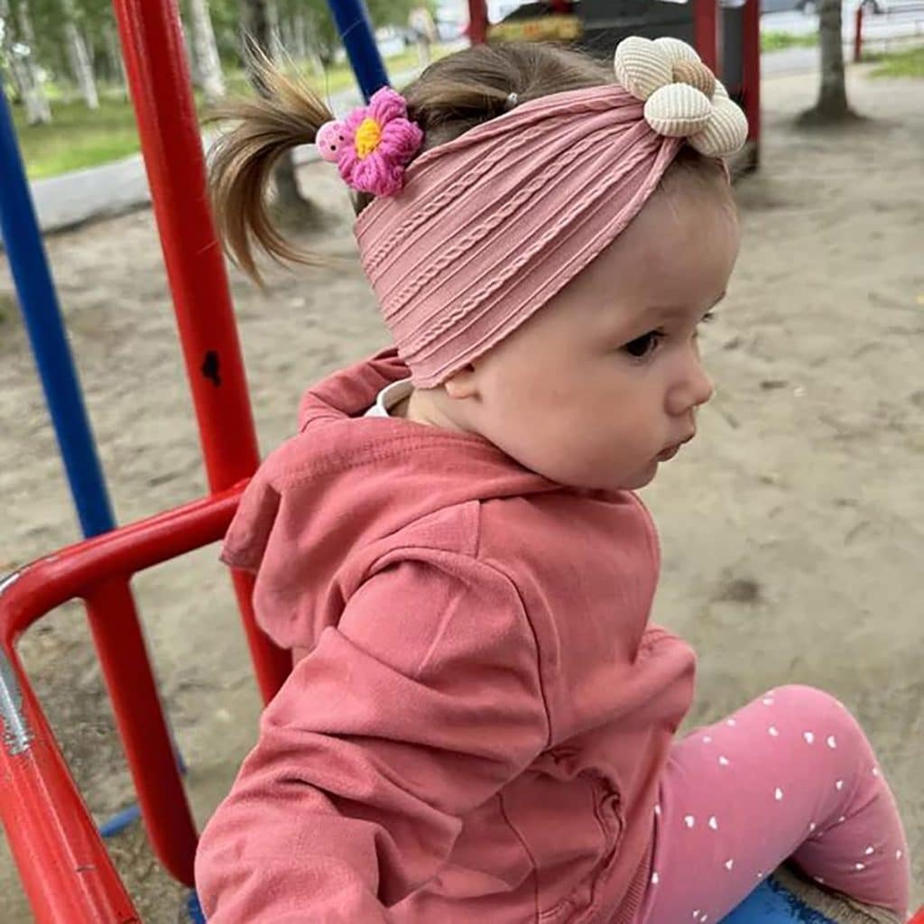 a baby girl miuxueso headband